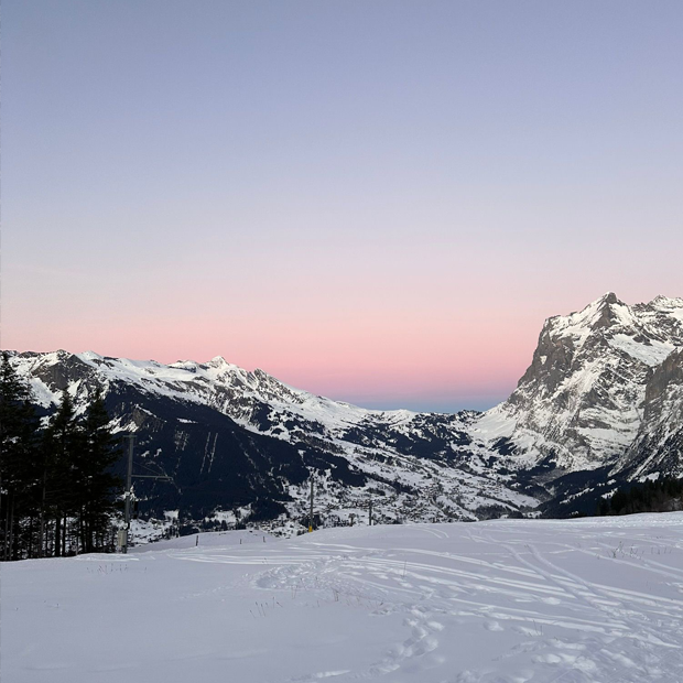 Genevieve Sweeney Winter Ski Alpes