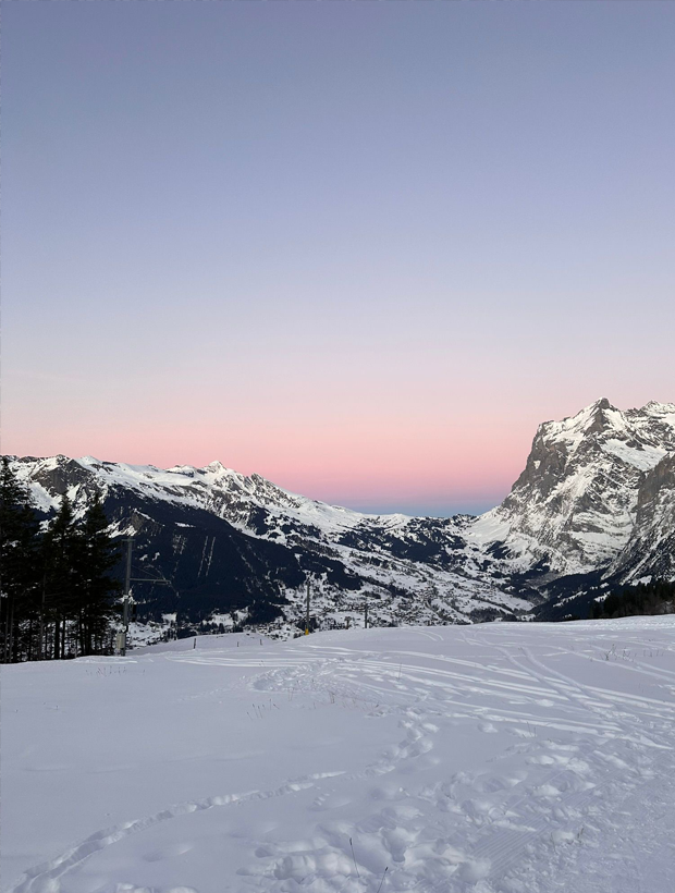 Genevieve Sweeney Winter Ski Alpes