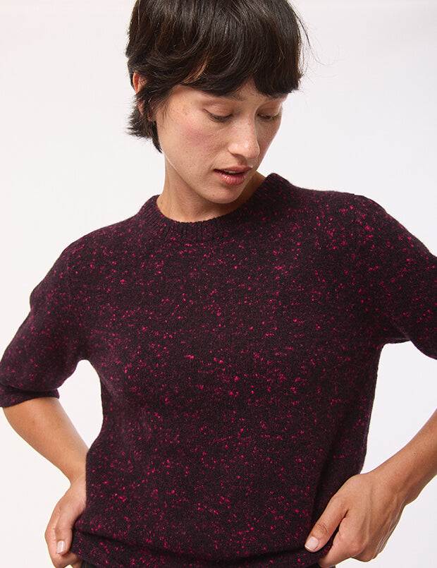 Maud Lambswool Cashmere Knitted T-shirt in Black Pink Tweed