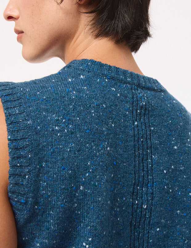 Maud Lambswool Cashmere Knitted Vest in Teal Blue Tweed
